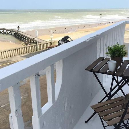 Appartement front mer proche omaha&utah beach - 1 Grandcamp-Maisy Bagian luar foto